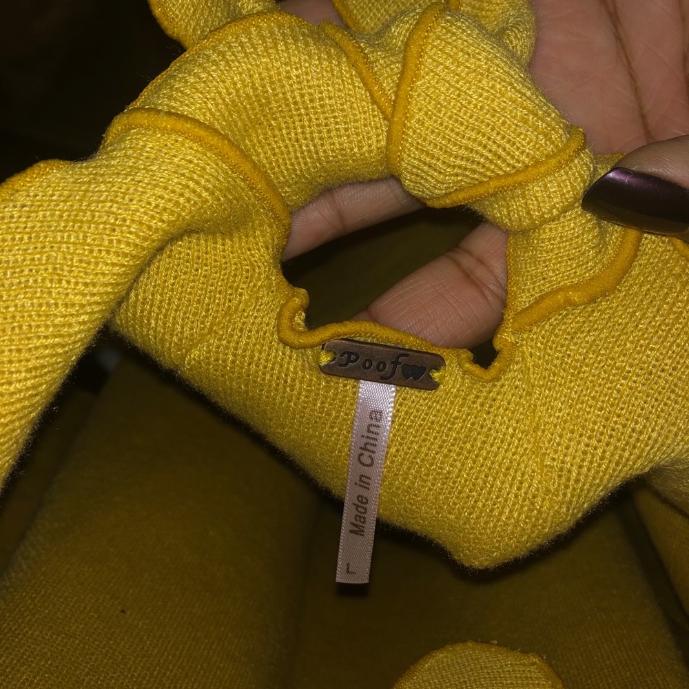 Sweater - Picture 4 of 5